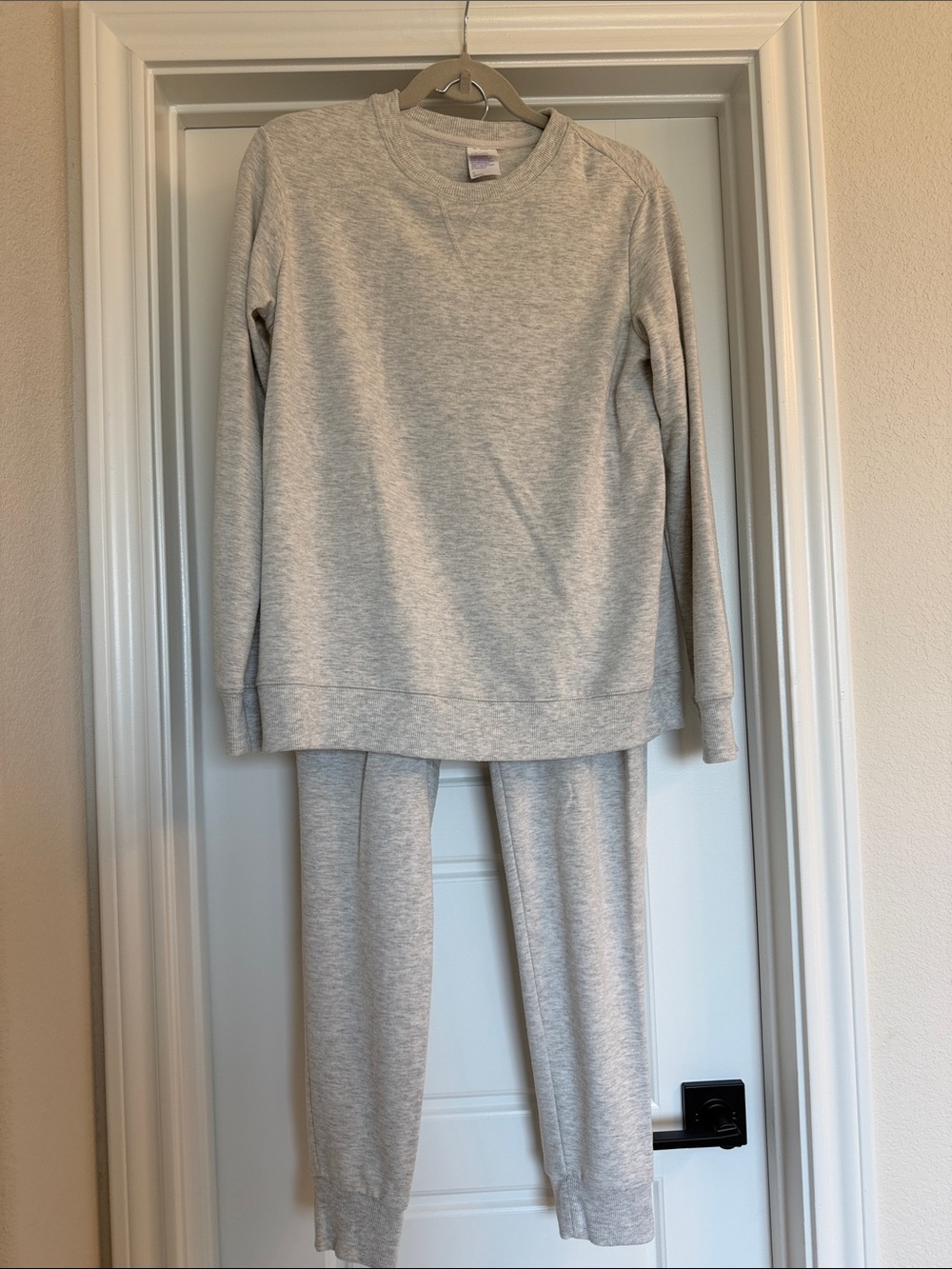 Women’s Cozy Crewneck Pajama Set - Light Heather Gray